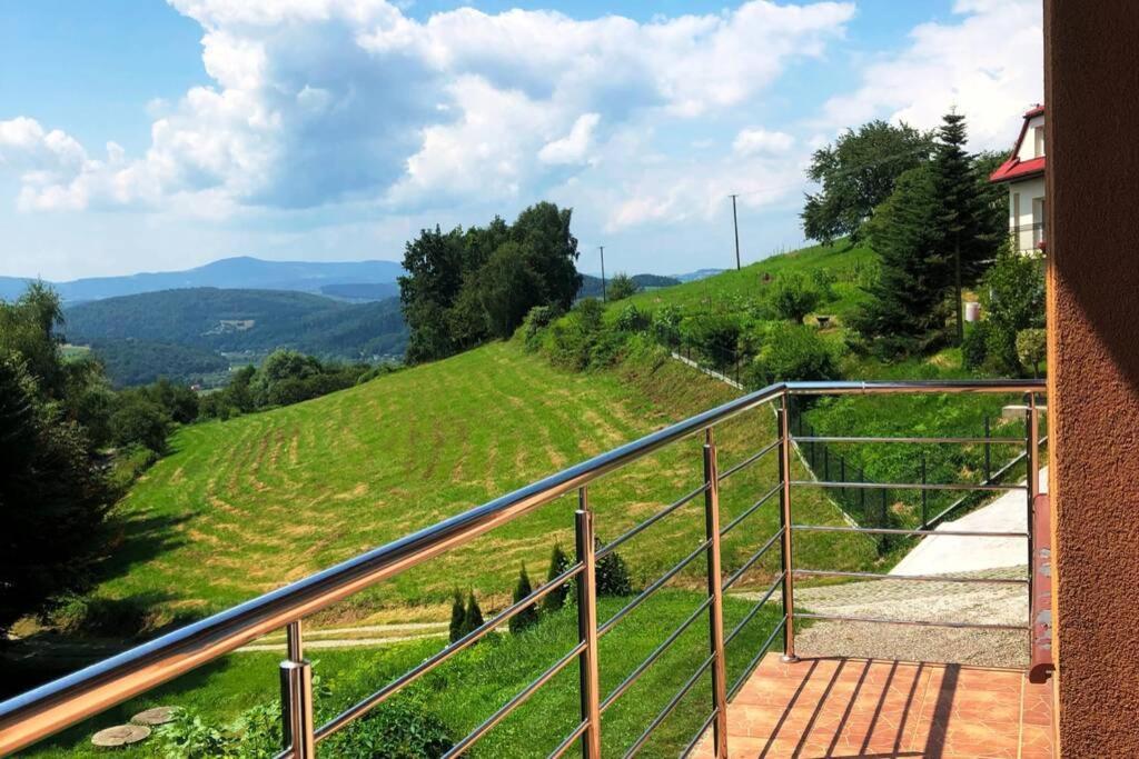 Villa Dom Na Wzgorzu Z Pieknymi Widokami. Miejsce Tropie Esterno foto